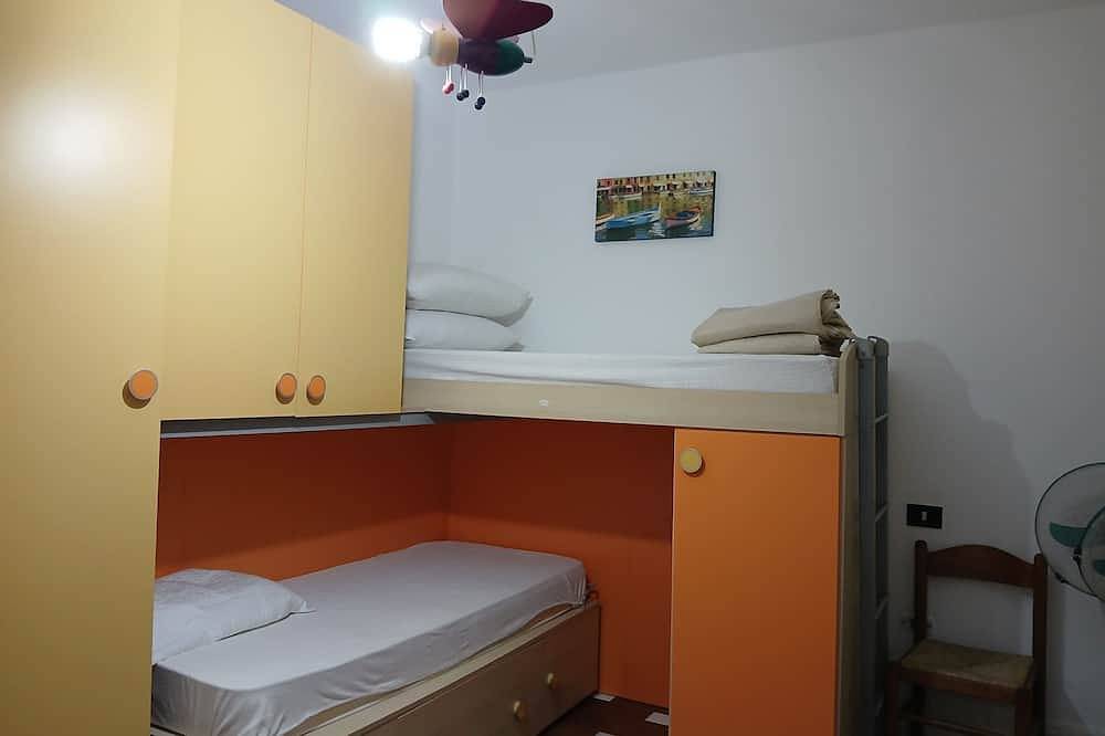 Appartamento intero, Sardegna! Budoni a 1 km dalla meravigliosa spiaggia di Sant'Anna: 4 posti letto in Tanaunella, Olbia-Tempio