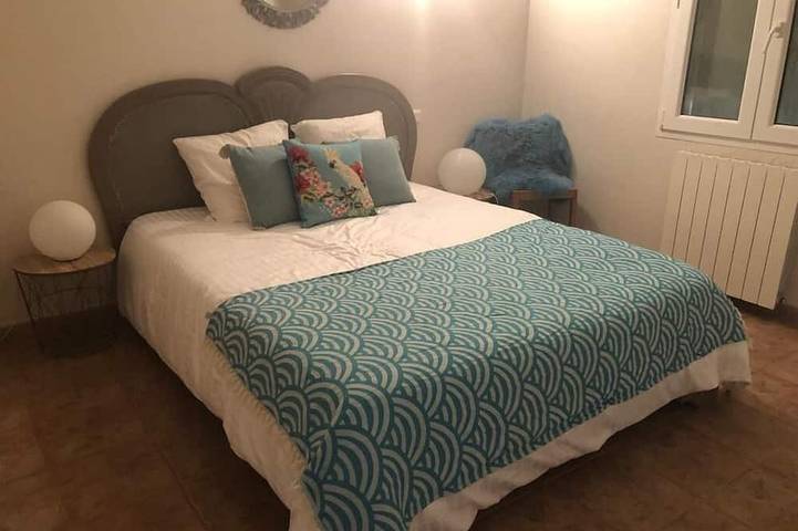 Location de vacances pour 6 personnes, avec jardin et terrasse à Arpaillargues-et-Aureillac - 2