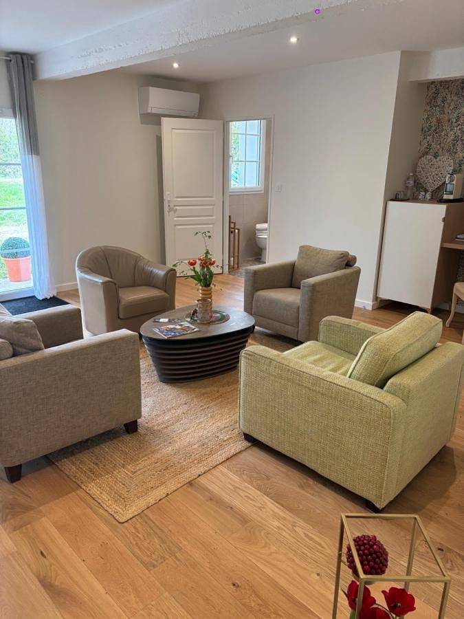 Location de vacances pour 4 personnes, avec jardin et piscine dans Lacourt-Saint-Pierre - 3