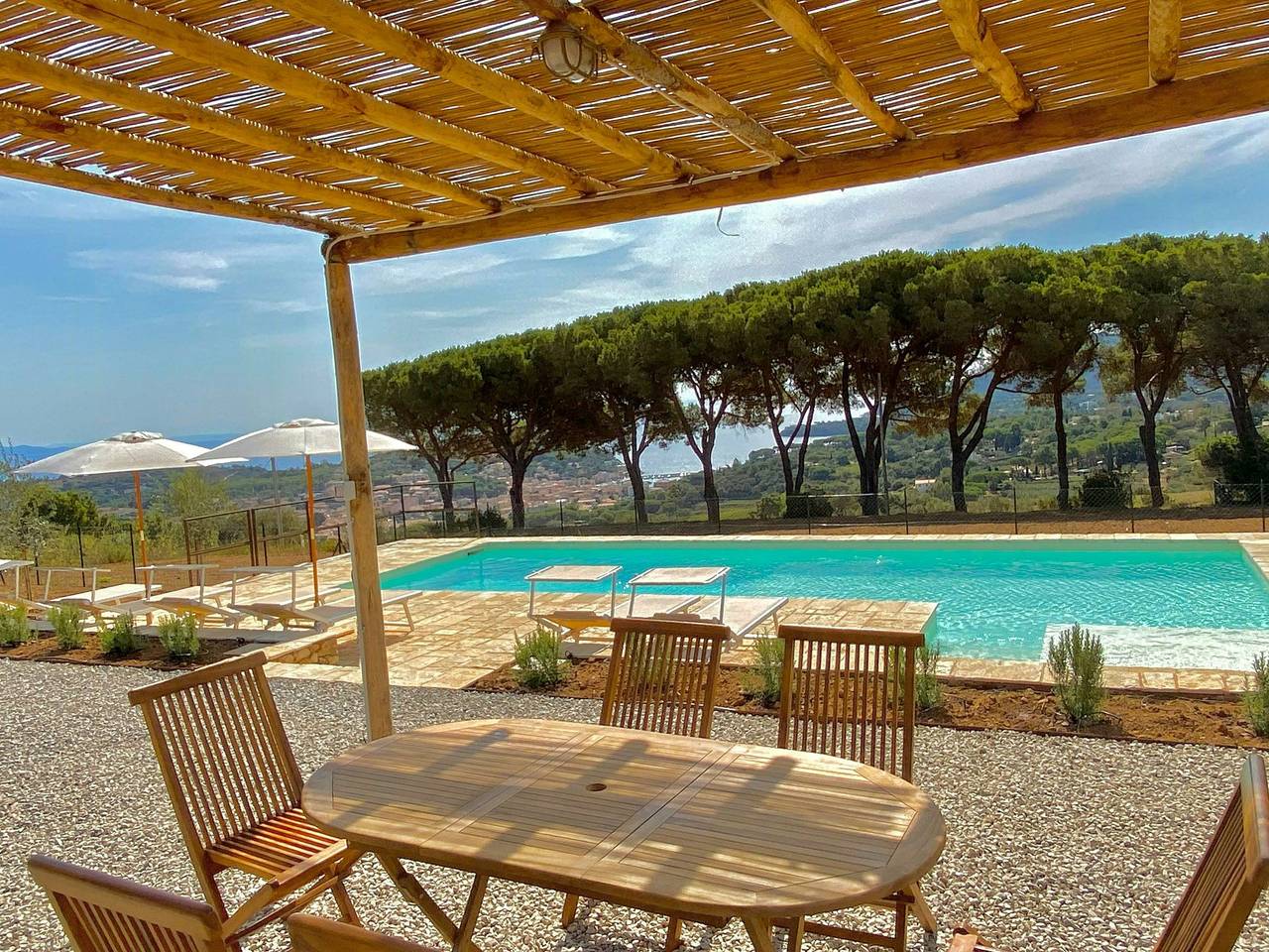 Villa aus dem 18. Jahrhundert mit Weinberg auf der Insel Elba in Porto Azzurro, Elba