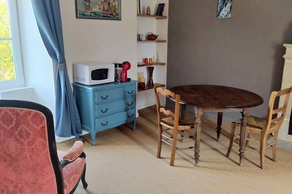 Le Relais Francette chambre d’hôtes, animaux de compagnie acceptés in Clinchamps-sur-Orne, Laize-Clinchamps