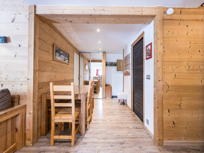Gîte pour 5 personnes, avec balcon dans Office De Tourisme De Val D Isere - 4