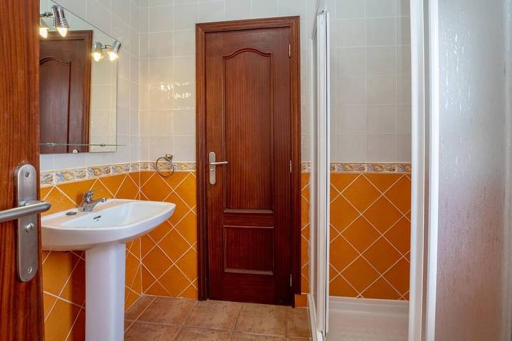 Casa rural para 5 personas, con Jacuzzi además de Terraza y Jardín en Adeje - 2