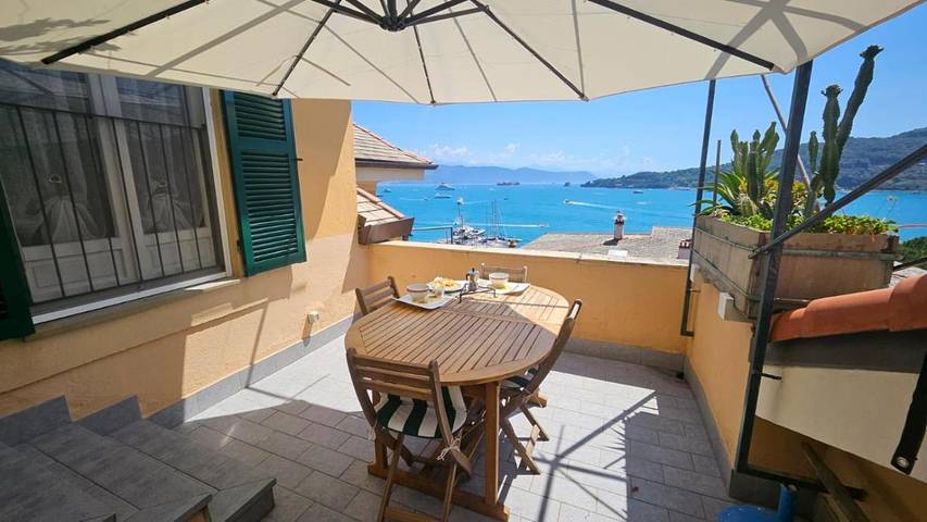 Casa vacanza per 5 persone, con Balcone e Terrazza nonché Panorama a Comune di Porto Venere