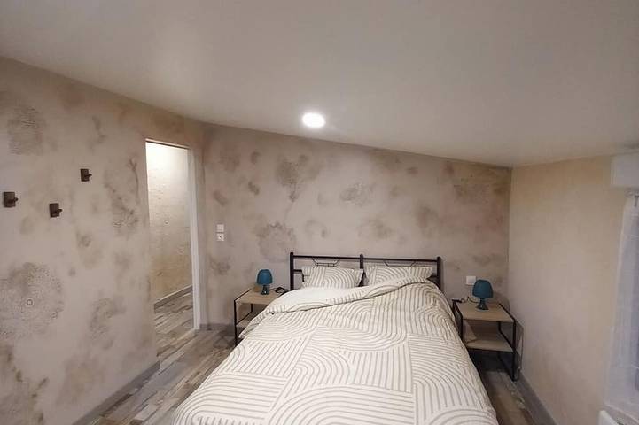 Location de vacances pour 3 personnes à Sarrant - 3