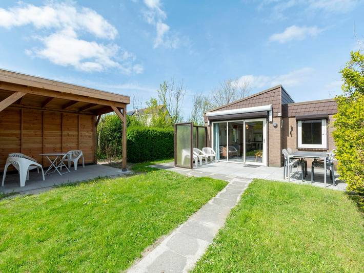 Bungalow voor 5 personen, met terras en tuin, kindvriendelijk in Callantsoog