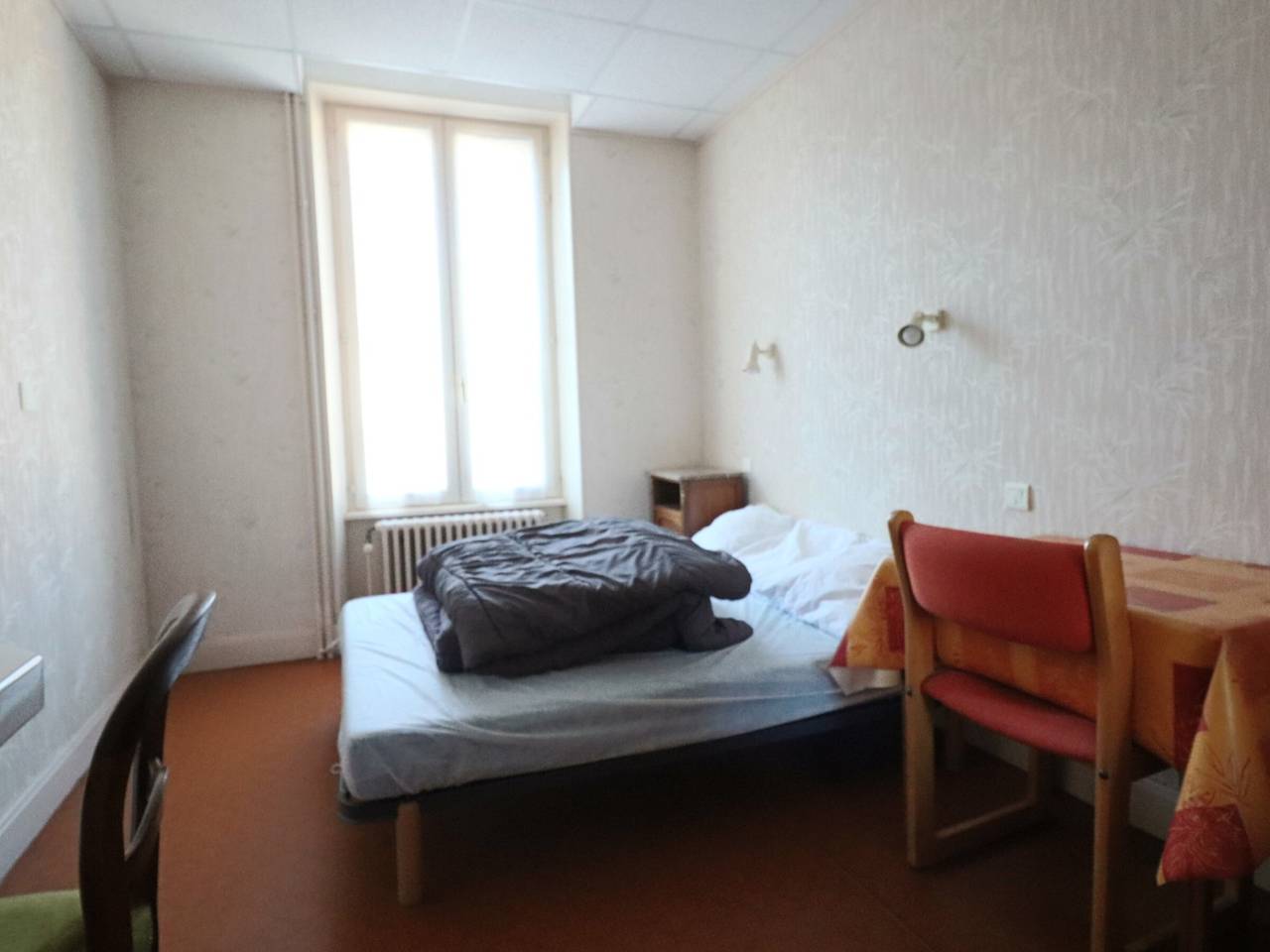 Appartement entier, Appartement lumineux pour 6 pers., Wifi, La Bourboule in La Bourboule, Parc naturel régional des Volcans d'Auvergne