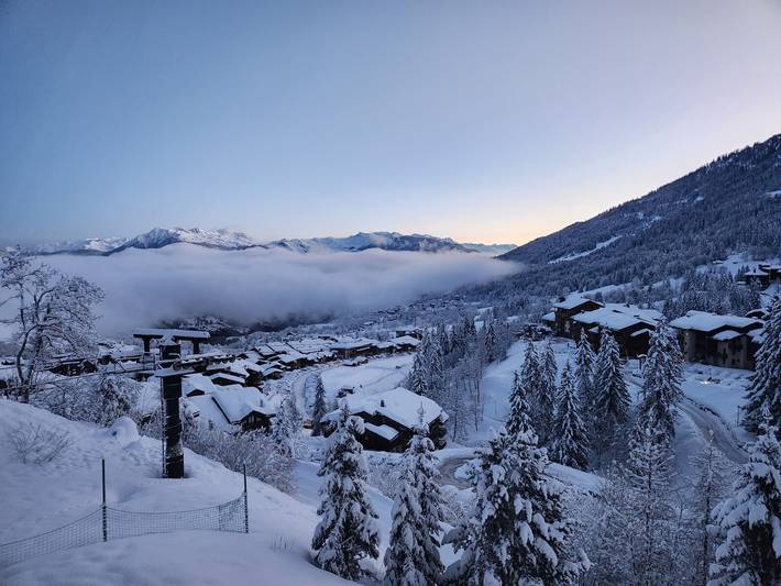 Apartamento inteiro, Grande studio acolhedor de 33m2 divisível - acesso direto às pistas de esqui in Valmorel, Les Avanchers-Valmorel