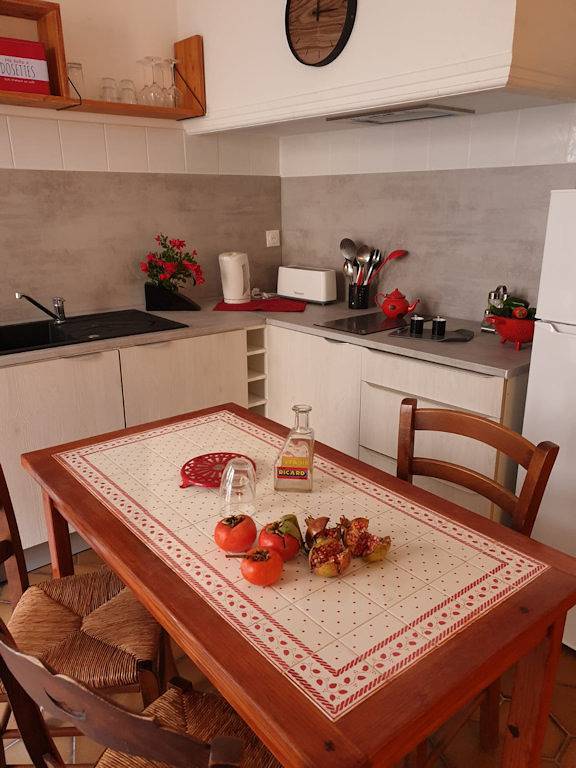 Studio entier, Studio dans un vieux mas en pleine campagne in Céret, Côte méditerranéenne (France)