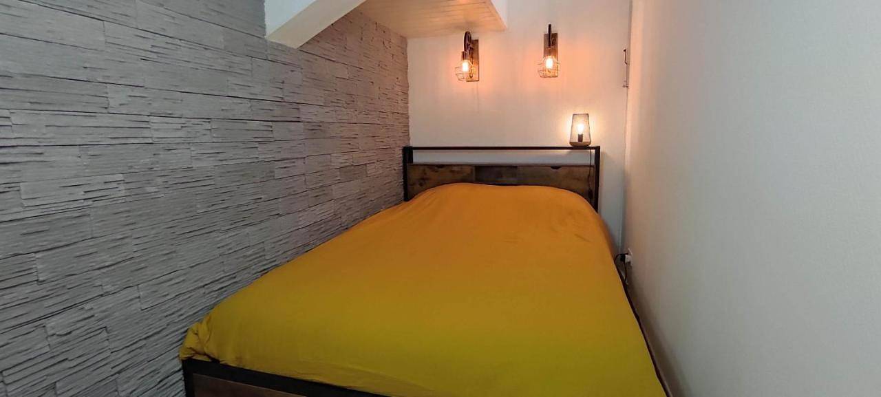 Appartement entier, One-Bedroom Apartment in Rethel, Ardennes