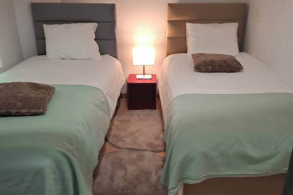 Charming 2-bedroom villa in brilliant Merelbeke-Melle with Ac in Melle (Flandes Oriental), Provincia de Flandes Oriental