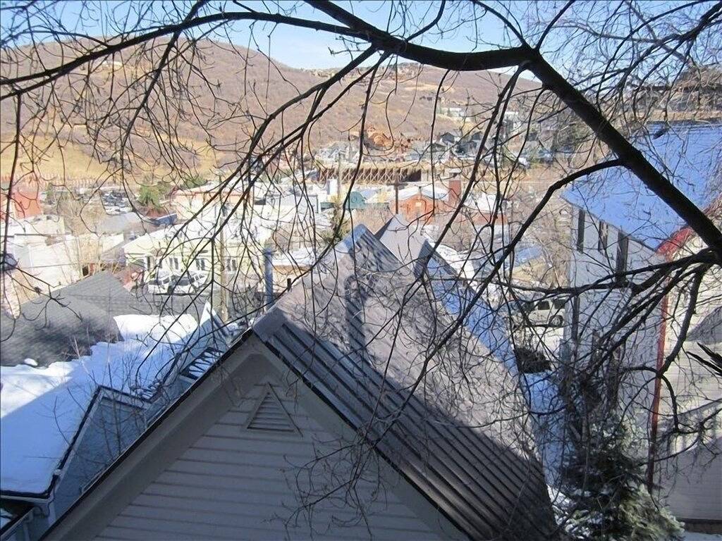Ganze Wohnung, Cozy Ski in / Ski Out Condo der Umgebung von Main St. in der Altstadt von Park City in Uinta Wasatch Cache National Forest