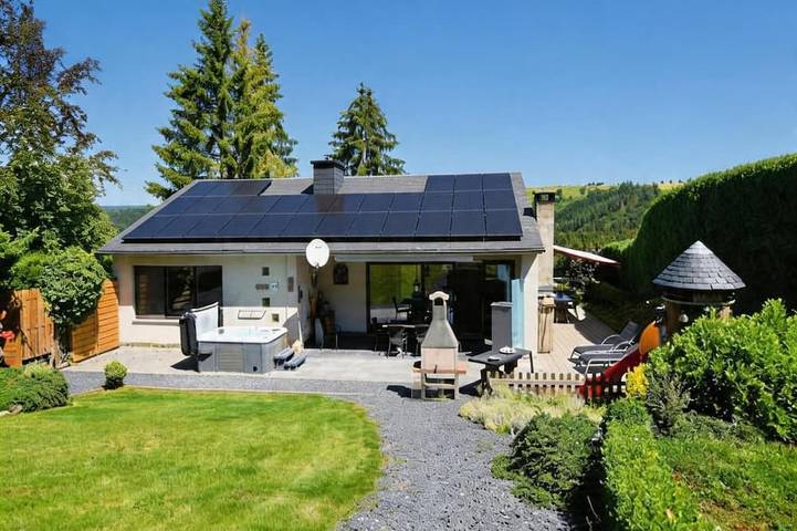 Ferienhaus für 7 Personen, mit Whirlpool und Sauna sowie Garten - 1