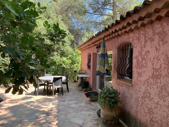 Villa pour 3 personnes, avec Terrasse ainsi que Jardin et Vue à Aix-en-Provence