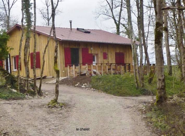 Location de vacances pour 4 personnes, avec Terrasse et Jardin dans Joux-la-Ville