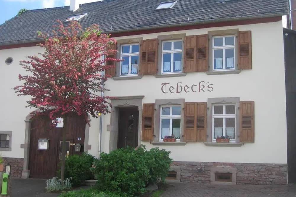 Ganze Wohnung, Ferienwohnung Tebeck's Maisonette - Ferienwohnungen Bistro Tebecks in Wadern, Saar-Nahe-Bergland