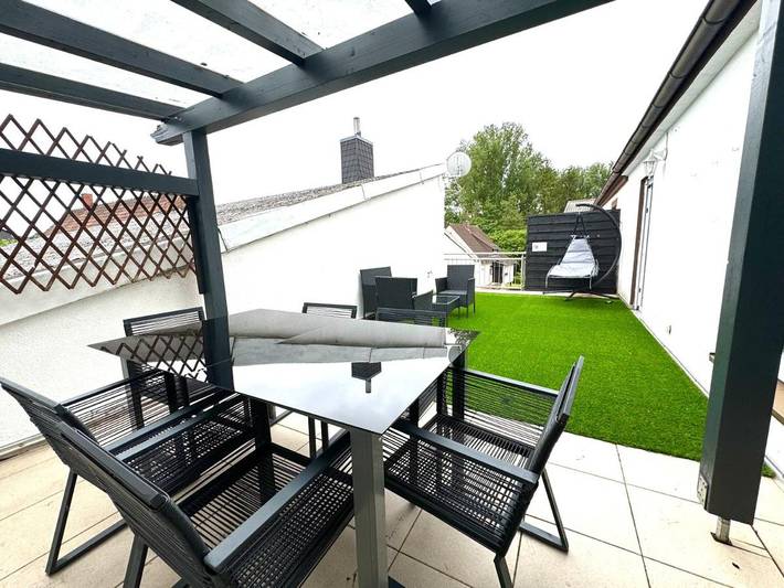 Vakantiewoning voor 5 personen, with uitzicht op het meer and uitzicht as well as balkon, kindvriendelijk in Kaiserslautern
