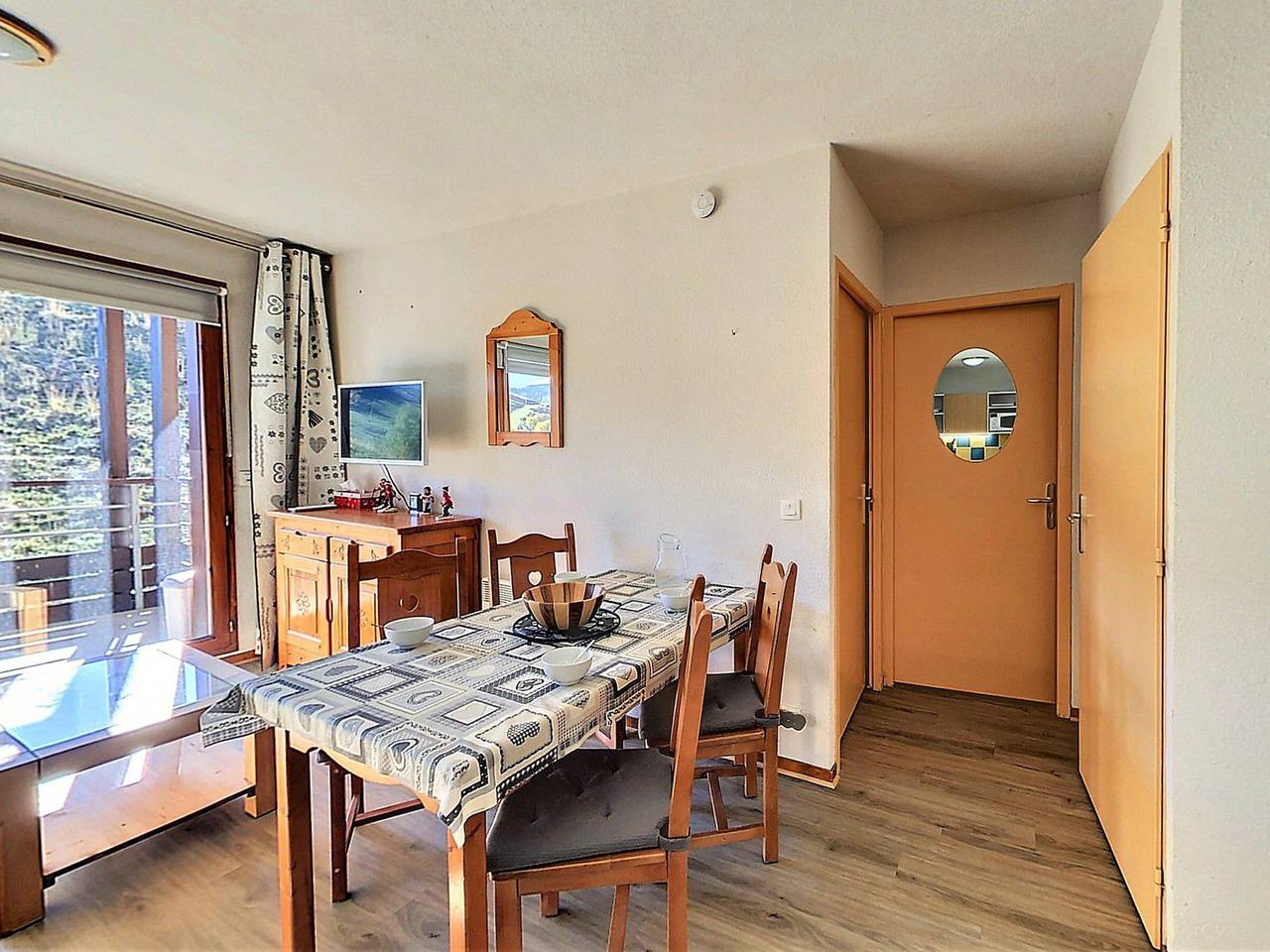 Appartement entier, Appartement T3 tout confort pour 6 pers, accès piscine in Le Corbier, Villarembert