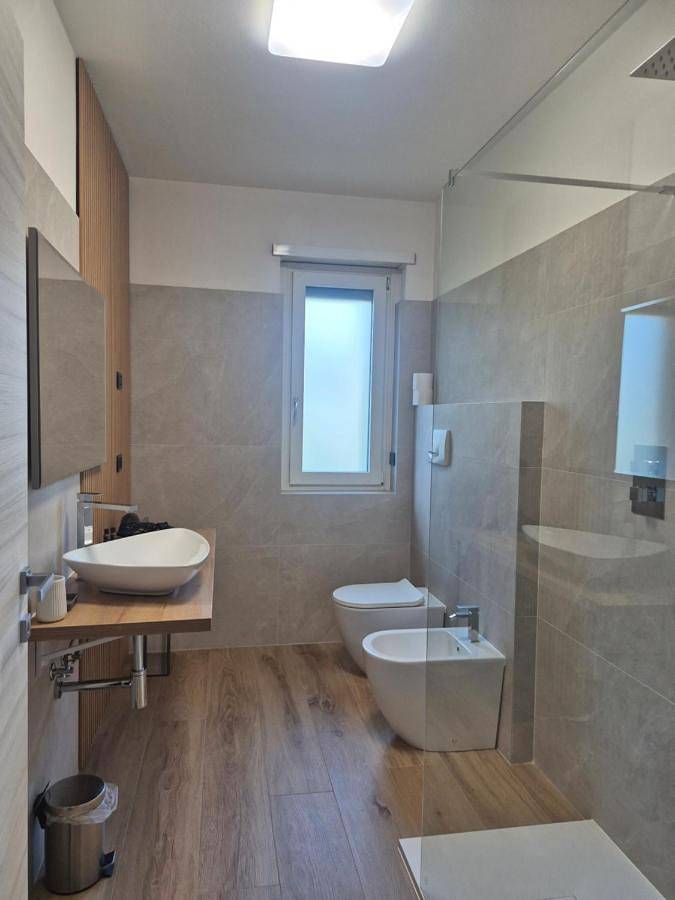 Gîte pour 3 personnes, avec Balcon et Terrasse ainsi que Jardin et Vue dans Nus - 2