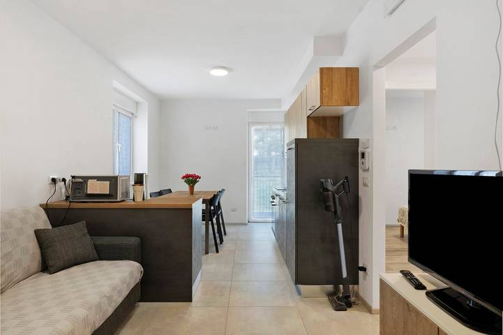 Entire apartment, Apartment 'Casa Vacanze Bastiani' with Mountain View, Balcony and Wi-Fi in Novaledo, Valsugana