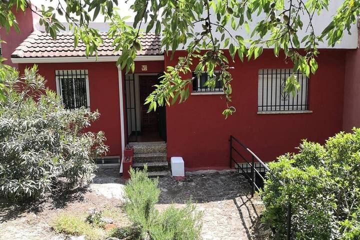 Apartamento para 12 personas, con Terraza y Jardín además de Vistas al lago y Vistas en San Martín de Valdeiglesias
