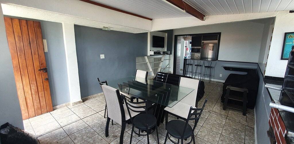 Ganze Wohnung, Apt Duplex in Eigentumswohnung. 2 Parkplätze, Pool, Grill und Wifi. in Praia do Forte Cabo Frio, Rio de Janeiro (Bundesstaat)