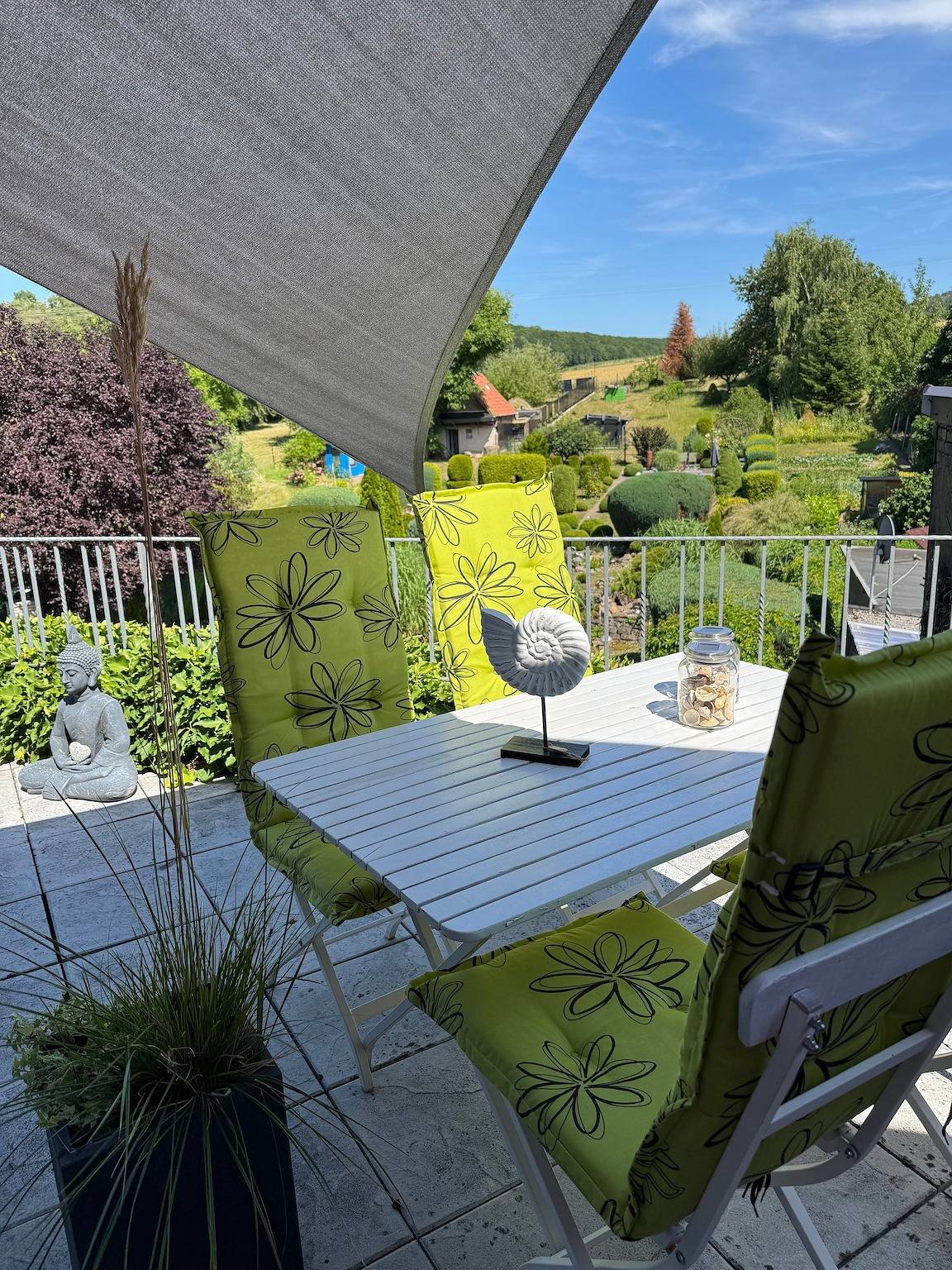 Geheel appartement, Appartement 'Decker' met Privéterras en Wi-Fi in Bad Salzdetfurth, Landkreis Hildesheim