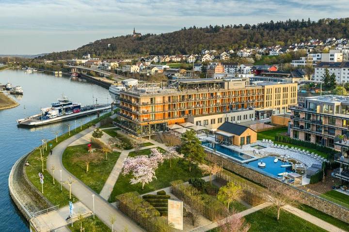 Hotel für 4 Personen, mit Terrasse und Garten sowie Pool und Sauna in Bingen am Rhein