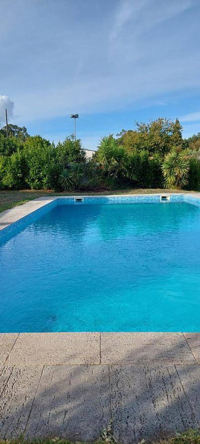 Location de vacances pour 9 personnes, avec vue ainsi que piscine et jardin à Oliveira de Frades - 2