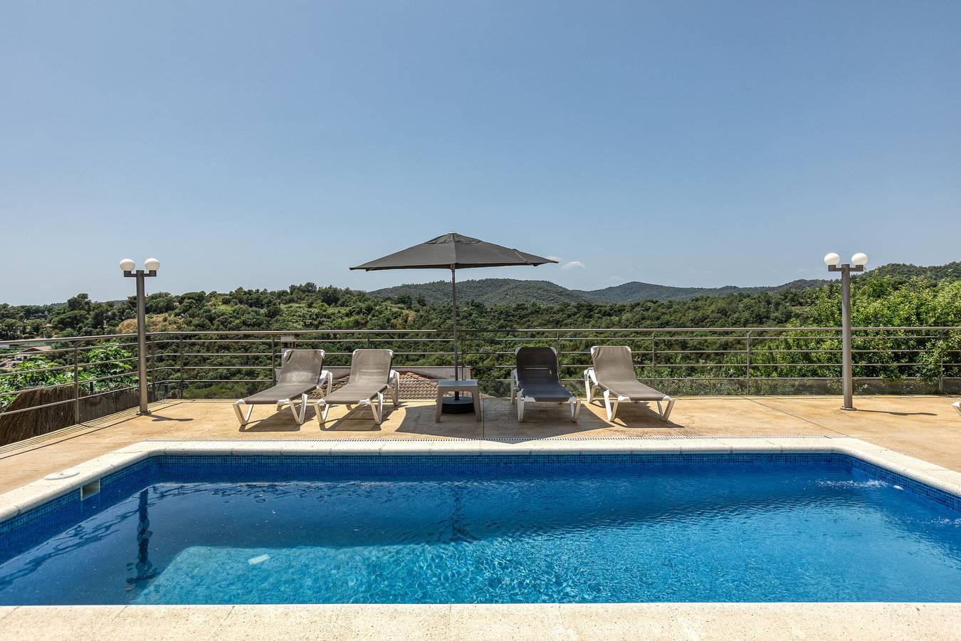 Holiday Home 'Olive' with Private Pool, Wi-Fi and Air Conditioning in Lloret de Mar, Costa Brava