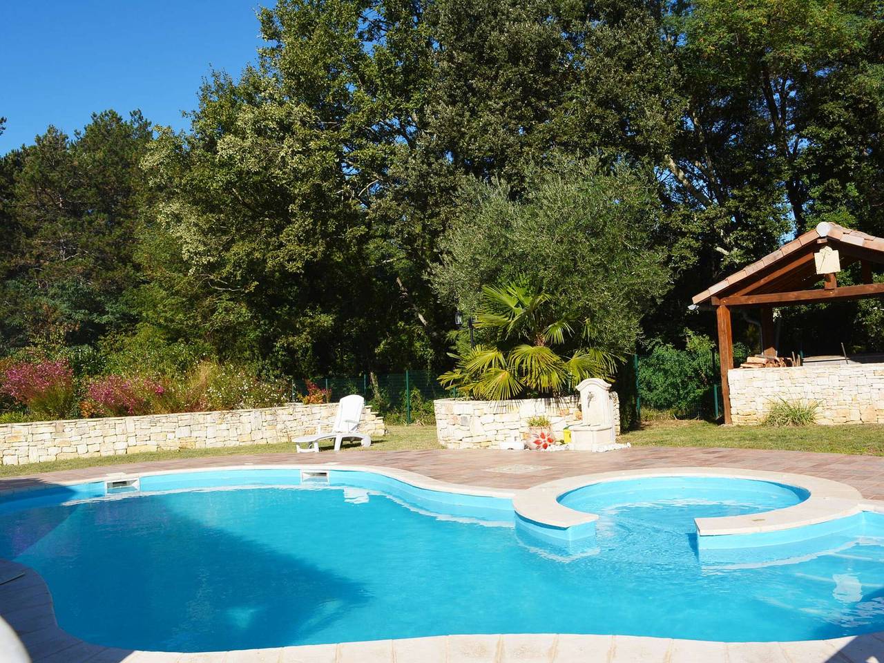 Villa climatisée avec piscine, animaux admis in Vagnas, Ardèche