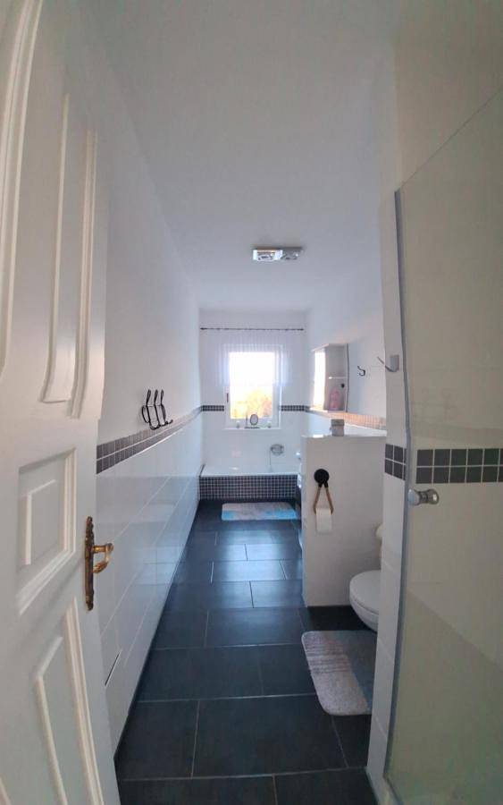 Ganze Wohnung, Ferienwohnung Lindenblick in Ahrensfelde, Barnimerland Region
