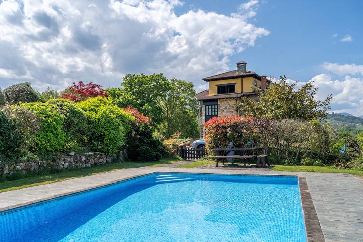 Apartamento para 15 personas, con Balcón y Jardín