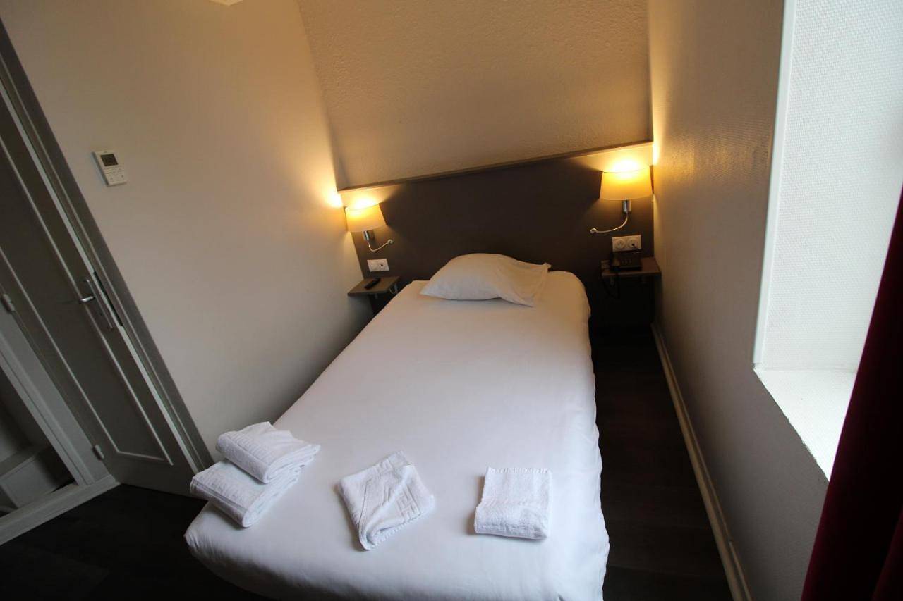 Single Room in Moulins, Allier