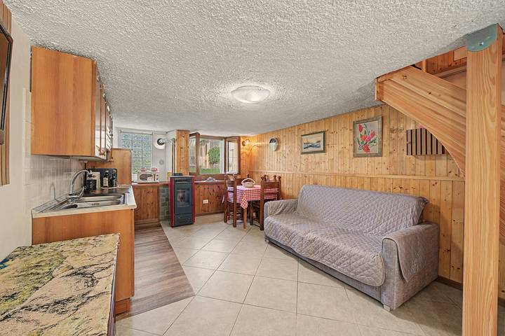 Entire apartment, Gran's House Apartment with Wi-Fi in Malesco, Ticino Alps and Verbano