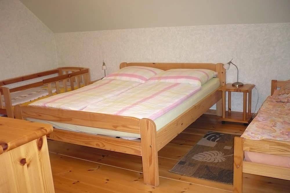 Ganze Wohnung, Ruhige und kinderfreundliche Ferienwohnung im Naturschutzgebiet \"Hohe Dubrau\" in Quitzdorf am See, Oberlausitz-Niederschlesien