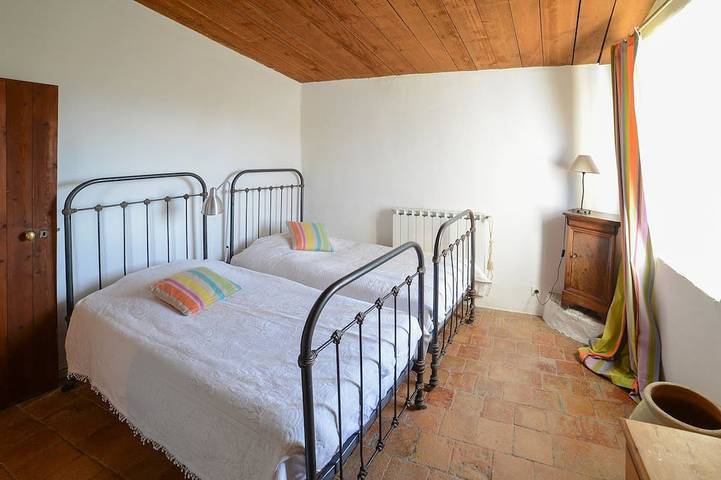 Location de vacances pour 4 personnes, animaux acceptés à Monoblet - 2