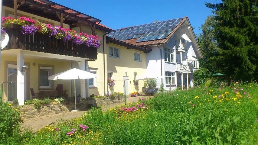 Bauernhof für 5 Personen, mit Balkon und Garten
