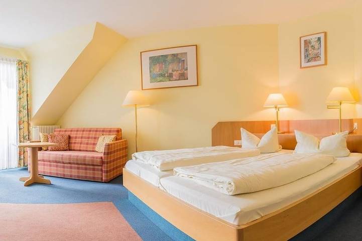 Ferienhaus für 2 Personen, mit Balkon und Garten sowie Whirlpool und Sauna, mit Haustier