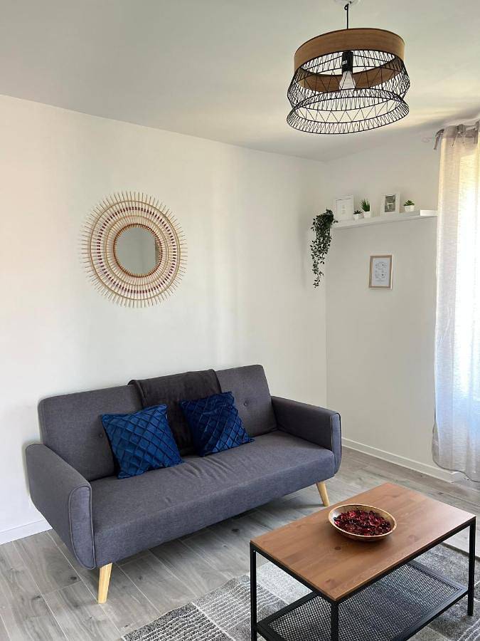 Appartement entier, Maison Amarelle:Cocon Karina in Migennes, Région d'Auxerre