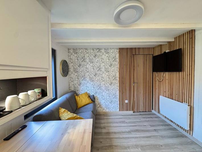 Gîte pour 7 personnes, avec vue et jardin à Lus-la-Croix-Haute - 2