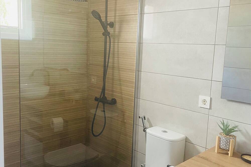 Typical Canary Island house with lots of outdoor space. in Villaverde, La Oliva