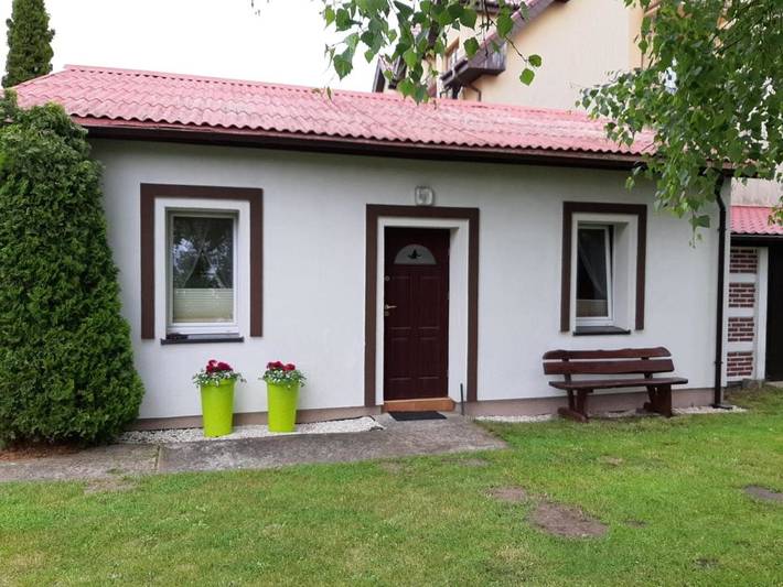 Domek letniskowy dla 4 osób, z taras i ogród w Dąbki