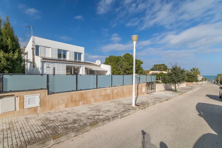 Villa pour 7 personnes, avec terrasse et jardin à Son Serra de Marina - 2