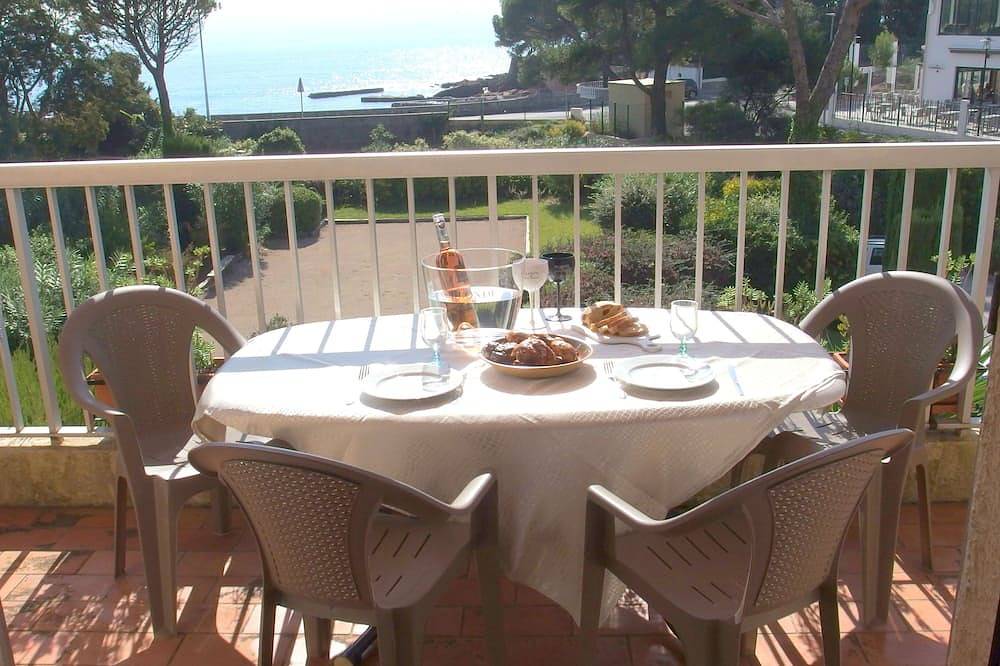 Appartement entier, Apt Ideal Couple Avec Enfants, Wifi, Clim Reversible , Garage. in Boulouris, Saint-Raphaël
