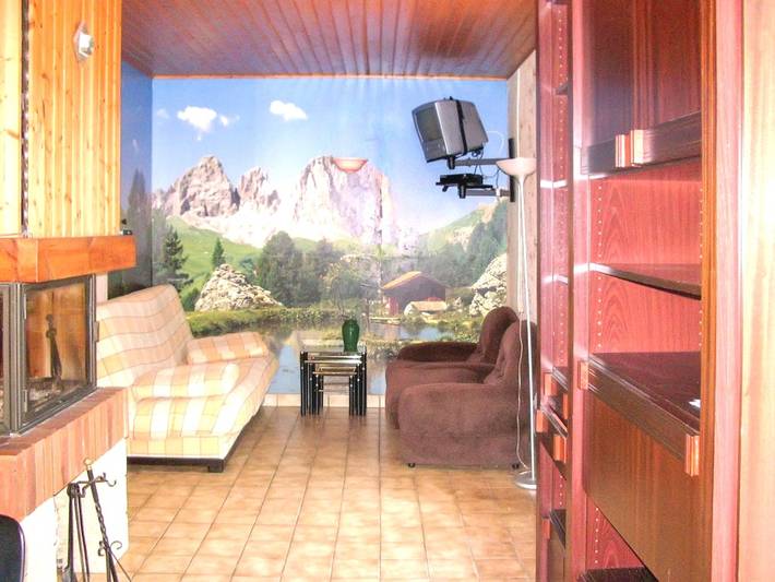 Gîte pour 6 personnes, avec vue sur le lac ainsi que piscine et jardin, animaux acceptés à Saint-Gérons - 2