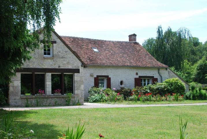 Cottage pour 4 personnes, avec jardin et vue à Chitenay