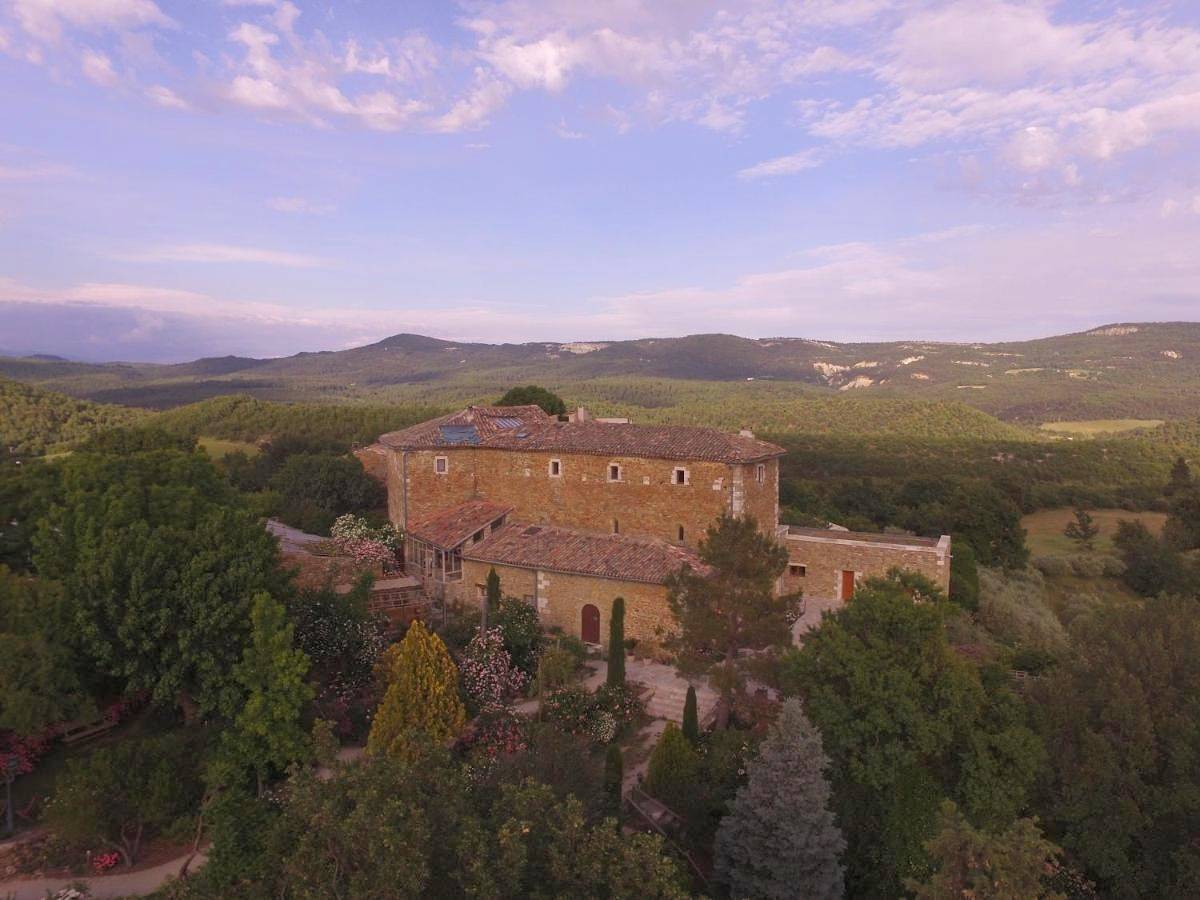 Bed and Breakfast für 2 Personen mit Garten in Simiane-la-Rotonde, Forcalquier und Umgebung