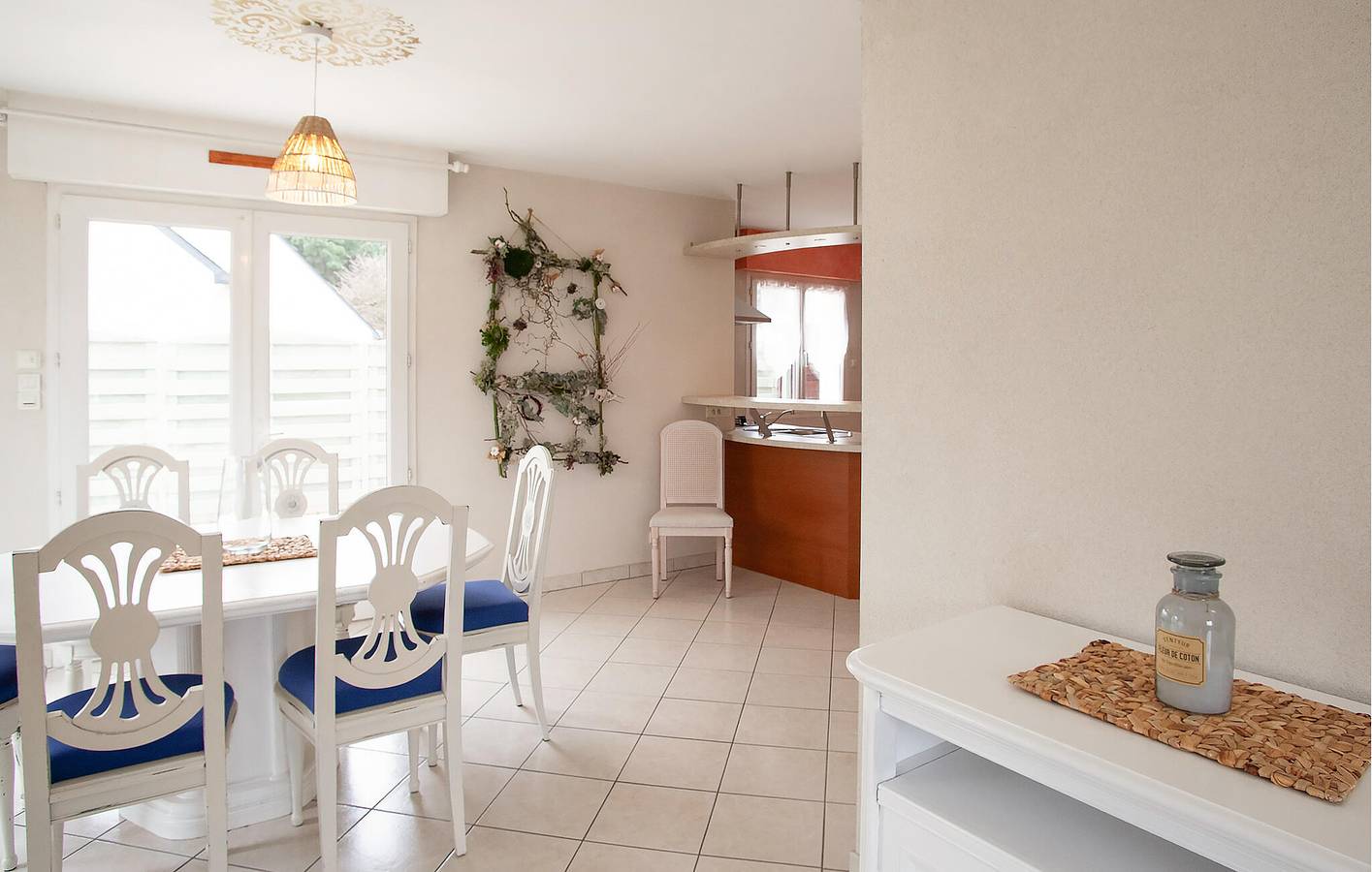 Confortable, à 1,5 km de la plage : appartement moderne avec Wi-Fi, télévision et parking in Piriac-sur-Mer, Côte d'Amour