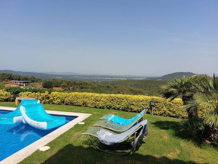 Villa 'Tres Olivos - Begur' con vistas a la montaña, Wi-Fi y aire acondicionado. in Begur, Costa Brava